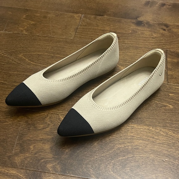 VIVAIA Beige and Black Flat - Picture 4 of 11